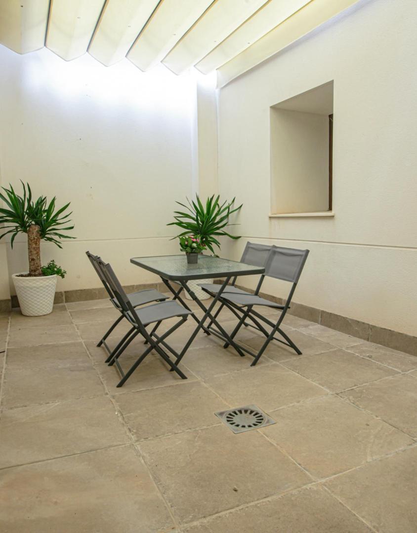 Apartamentos Turisticos Pilaria Jaen Exterior photo